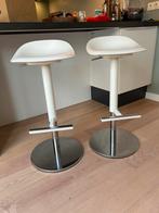 2x IKEA Janinga barkruk - Stijlvol en comfortabel!, Huis en Inrichting, Ophalen, Kunststof, Met voetsteun, 60 tot 90 cm