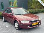 Mazda 323 1.5i GLX | Airco | NAP !, Auto's, Mazda, Elektrische ramen, 4 cilinders, 400 kg, Origineel Nederlands