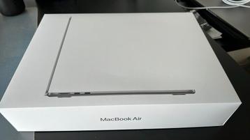 MacBook Air Doos beschikbaar voor biedingen