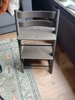Grijze Stokke Tripp Trapp Stoel, Ophalen, Gebruikt, Meegroeistoel, Gordel(s)