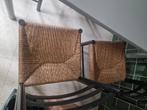 Gratis Vintage oude eettafel met 4 rieten stoelen, krukje, Huis en Inrichting, Stoelen, Ophalen, Gebruikt, Bruin