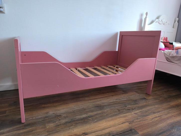 Roze Bopita bed • 150 x 70cm, Kinderen en Baby's, Kinderkamer | Bedden, Gebruikt, Minder dan 140 cm, 70 tot 85 cm, Lattenbodem