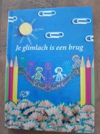 JE GLIMLACH IS EEN BRUG, KWINTESSENS, Boeken, Ophalen of Verzenden, Zo goed als nieuw