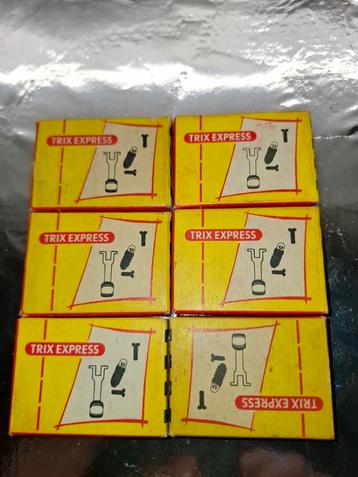 Trix express doosjes met boutje moertje nog bijna nieuw beschikbaar voor biedingen