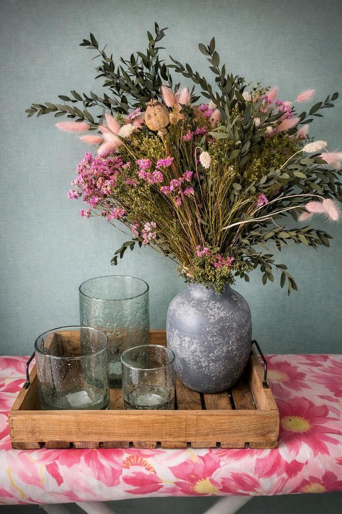 Tafelaccessoires met geblazen glazenen en stenen betonlook v, Huis en Inrichting, Woonaccessoires | Vazen, Zo goed als nieuw, Overige kleuren