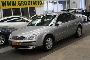 Ford Mondeo 1.8-16V Futura Airco, Cruise Control, Trekhaak,  beschikbaar voor biedingen