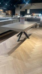 Dream colllectie eettafel, Ophalen