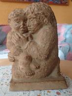 ~1950 Zwaar Terracotta beeld , Moeder met kind, Ophalen of Verzenden