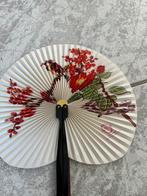 Vintage Handfan van China, Ophalen of Verzenden, Zo goed als nieuw