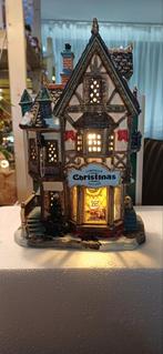 Tannenbaum christmas shoppe lemax, Diversen, Kerst, Ophalen of Verzenden, Zo goed als nieuw