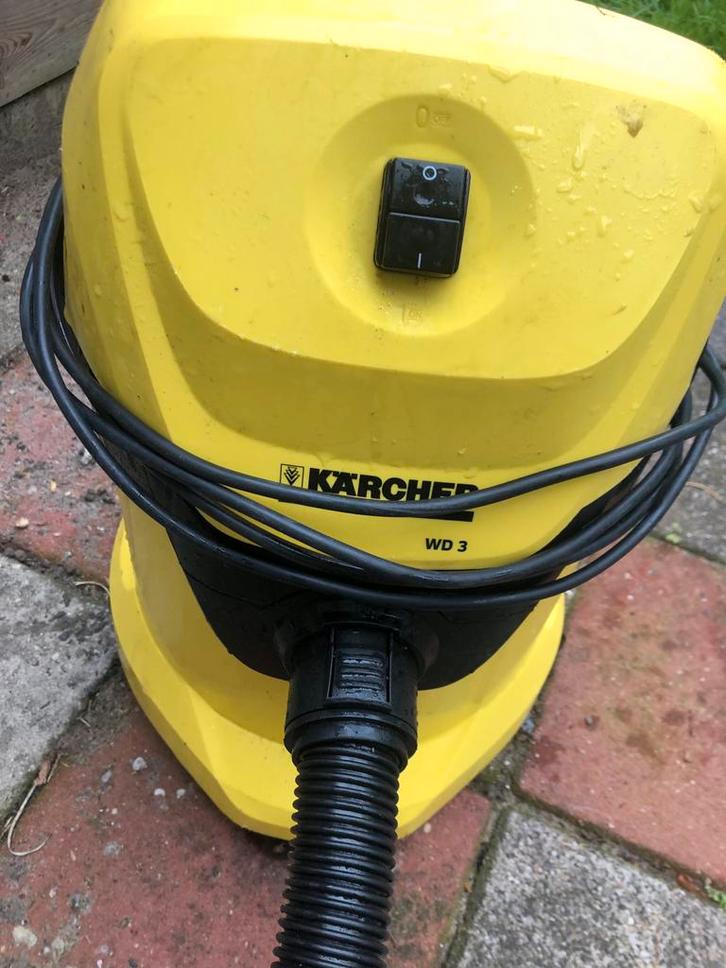 Kärcher WD 3 Nat- en Droogzuiger met paar stof zakje er bij, Witgoed en Apparatuur, Stofzuigers, Gebruikt, Stofzuiger, Minder dan 1200 watt