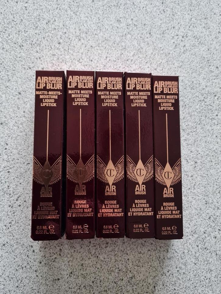 Charlotte Tilbury AIRbrush Flawless Lip Blur, Sieraden, Tassen en Uiterlijk, Uiterlijk | Cosmetica en Make-up, Nieuw, Make-up