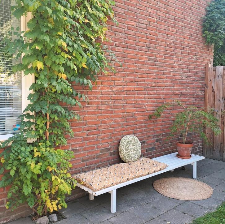 Vintage wit metalen lattenbank jaren 70, Tuin en Terras, Tuinbanken, Metaal, Ophalen