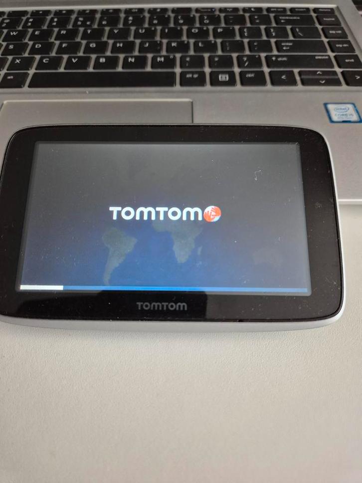 TomTom Go Premium Navigatiesysteem, Auto diversen, Autonavigatie, Zo goed als nieuw, Ophalen of Verzenden