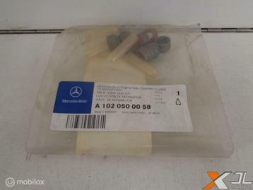 A1020500058 KLEPRUBBERSET OM601 NEW OLD STOCK ORIGINEEL MB beschikbaar voor biedingen
