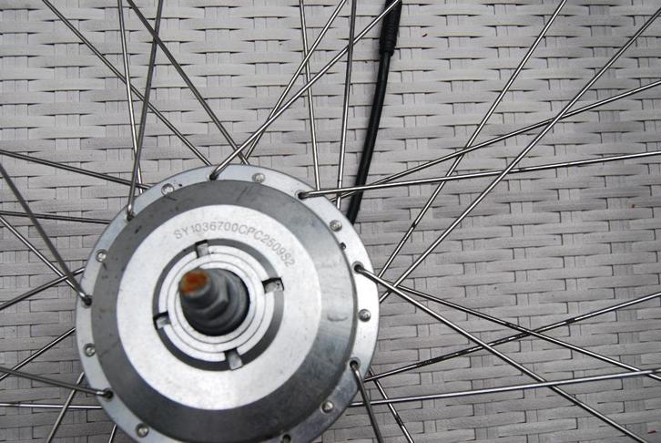 Voorwielmotor E-Bike, Fietsen en Brommers, Fietsonderdelen, Zo goed als nieuw, Algemeen, Wiel, Ophalen of Verzenden