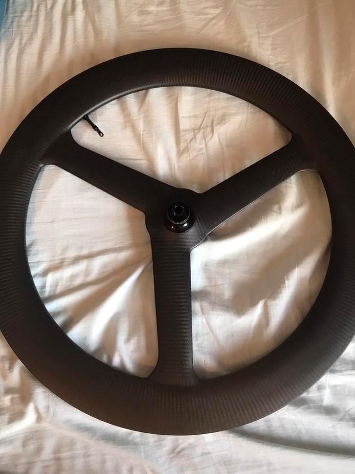 Carbon 30+mm wide Tri Spoke, road disc, TL clincher. NEW,, Fietsen en Brommers, Fietsonderdelen, Nieuw, Racefiets, Wiel, Ophalen of Verzenden