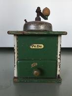 Antieke groene koffiemolen PeDe, Ophalen of Verzenden