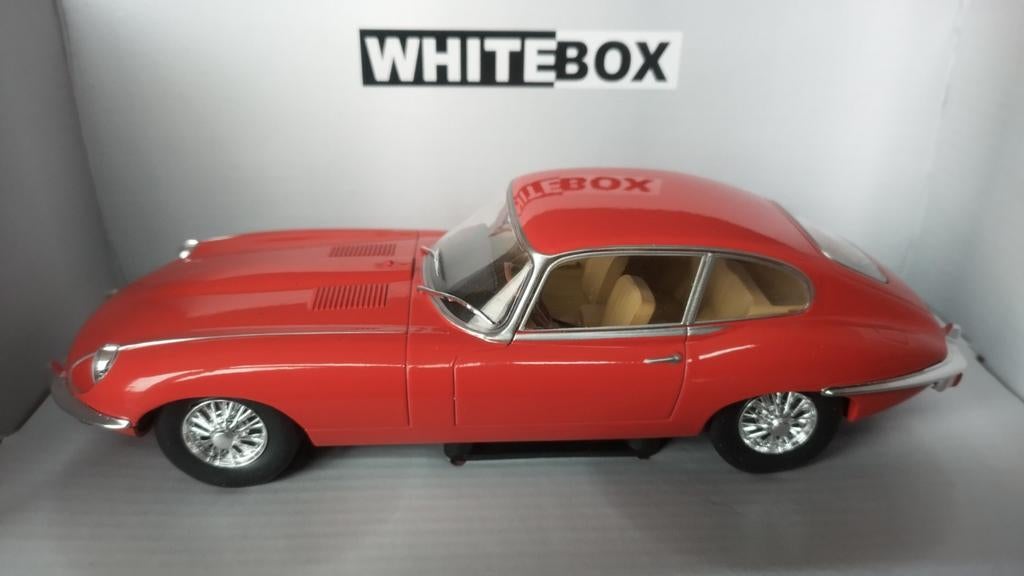 Jaguar E type Coupe 1:24 Whitebox Pol, Hobby en Vrije tijd, Modelauto's | 1:24, Overige merken, Auto, Verzenden, Spreidel Replicars