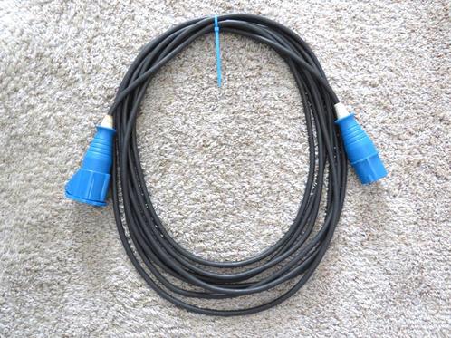 Campingsnoer / kabel 10 meter, met CEE stekkers, Caravans en Kamperen, Kampeeraccessoires, Zo goed als nieuw, Ophalen
