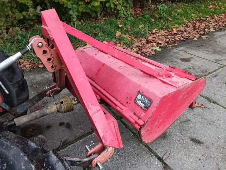 BARONI frees (werkbreedte 110 cm., middenaandrijving), Zakelijke goederen, Agrarisch | Werktuigen, Akkerbouw, Bollenteelt, Boomteelt
