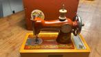 Vintage (kinder) hand naaimachine “made in de USSR”, Ophalen of Verzenden