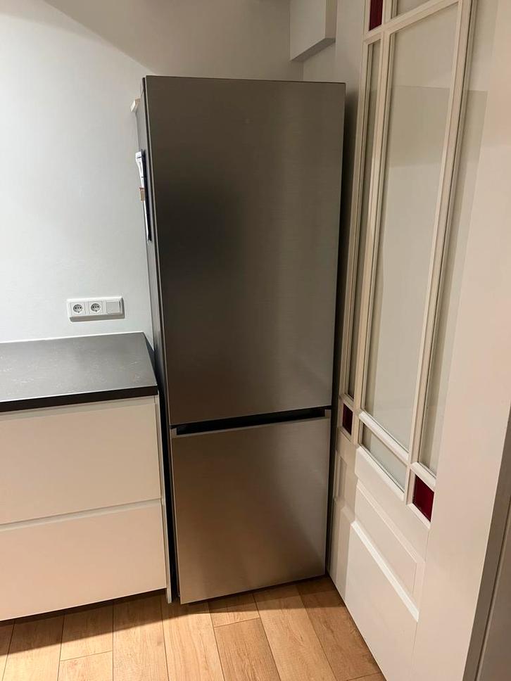 Samsung Koel-Vriescombinatie -  Energie Label C, Witgoed en Apparatuur, Koelkasten en IJskasten, Zo goed als nieuw, Met vriesvak
