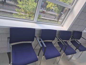 Complete set van 4 stuks vergaderstoelen Casala Feniks beschikbaar voor biedingen