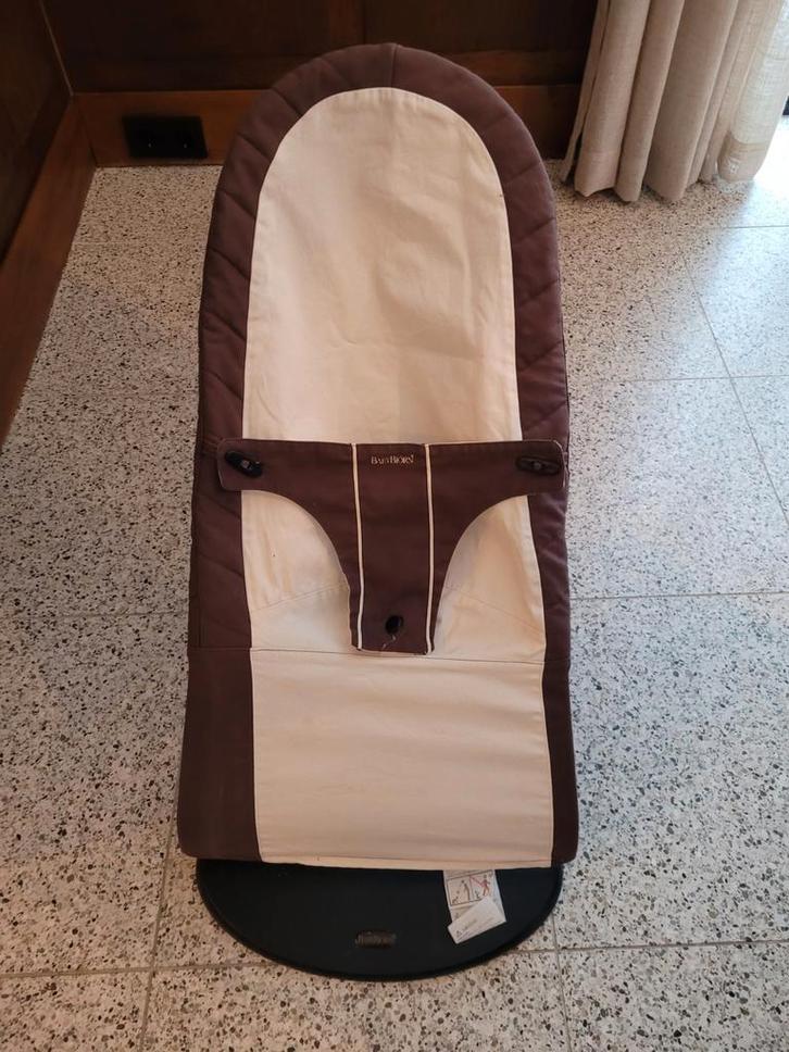 Baby Björn Wipstoel - Bruin/Wit - Verstelbaar, Kinderen en Baby's, Wipstoeltjes, Zo goed als nieuw, Wipstoel, Overige merken, Met gordel(s) of riempje(s)