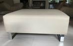 Poef / salontafel leatherlook, chroom onderstel, nieuwstaat, Huis en Inrichting, Banken | Voetenbanken en Poefen, Ophalen, Design
