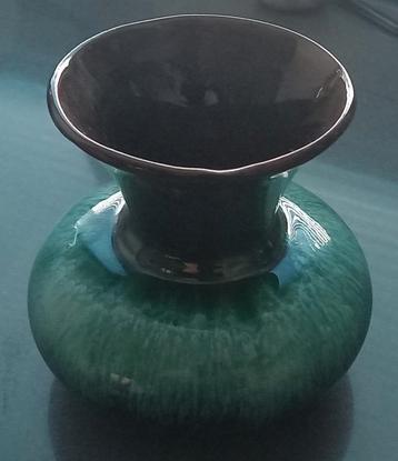 Blue Mountain Pottery Vaas & Zwaan beschikbaar voor biedingen