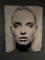 Plexiglas schilderij Gazing Still - Igor Vasiliadis, Ophalen, Nieuw, Schilderij, 75 tot 100 cm