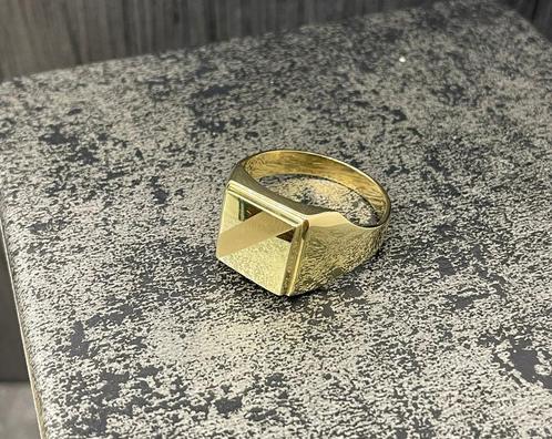 Prachtige 14 karaats gouden zegelring, Sieraden, Tassen en Uiterlijk, Ringen, Nieuw, Heer, 20 of groter, Goud, Goud, Ophalen of Verzenden