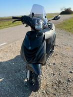 Piaggio zip 4t Benzine Black on Black, Fietsen en Brommers, Scooters | Piaggio, Ophalen, Gebruikt, Maximaal 45 km/u, Zip