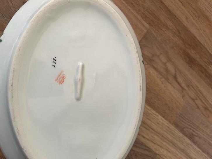 Antieke opdienschaal en juskom RFH Czechoslovakia, Antiek en Kunst, Antiek | Servies compleet, Verzenden