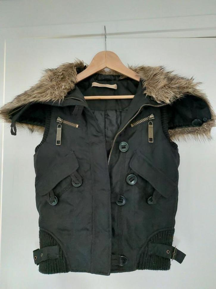 Zwarte Veroma Bodywarmer – Nog in topstaat!, Kleding | Dames, Bodywarmers, Gedragen, Maat 34 (XS) of kleiner, Zwart, Ophalen of Verzenden