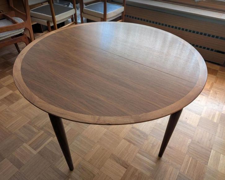 Ronde uitschuifbare Lubke teak mid century vintage eettafel, Huis en Inrichting, Tafels | Eettafels, Gebruikt, 100 tot 150 cm