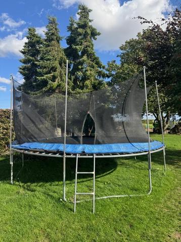 Trampoline 5 meter doorsnede beschikbaar voor biedingen