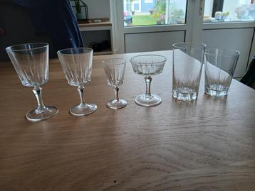 Glasservies 36 delig  beschikbaar voor biedingen