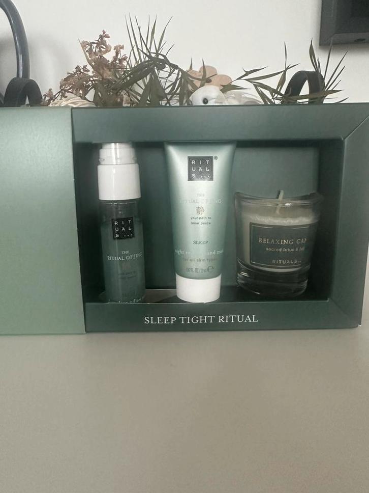 Rituals Jing Sleep Tight Set - Handmasker, Mist, Kaars, Huis en Inrichting, Woonaccessoires | Kandelaars en Kaarsen, Nieuw, Kaars
