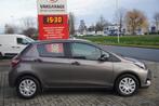 Toyota Yaris 1.5 Hybrid Aspiration / Climate control / Bluet, Gebruikt, Zwart, 4 cilinders, 1165 kg