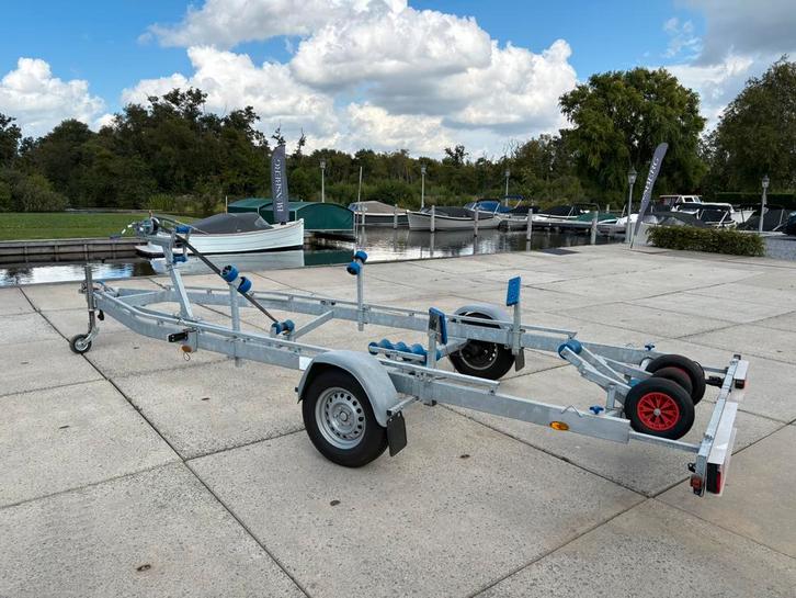 Boottrailer 1800kg 6,5m, Watersport en Boten, Boottrailers, Nieuw, Overige typen, Minder dan 1500 kg, Minder dan 6 meter, Verstelbare verlichting
