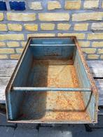 Oude ijzeren bak, Ophalen