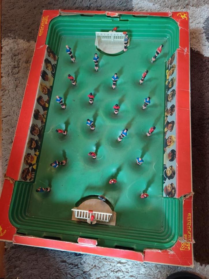 Vintage voetbalspel, Kinderen en Baby's, Speelgoed | Voetbaltafels, Gebruikt, Ophalen