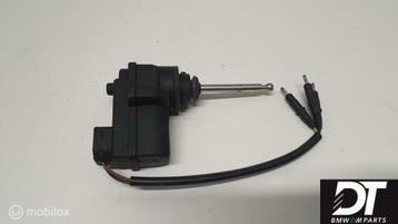 Koplamp hoogteverstelling BMW 5-serie E34 67168351633 beschikbaar voor biedingen