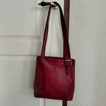 Echt leren dames schouder tas Italy rood beschikbaar voor biedingen
