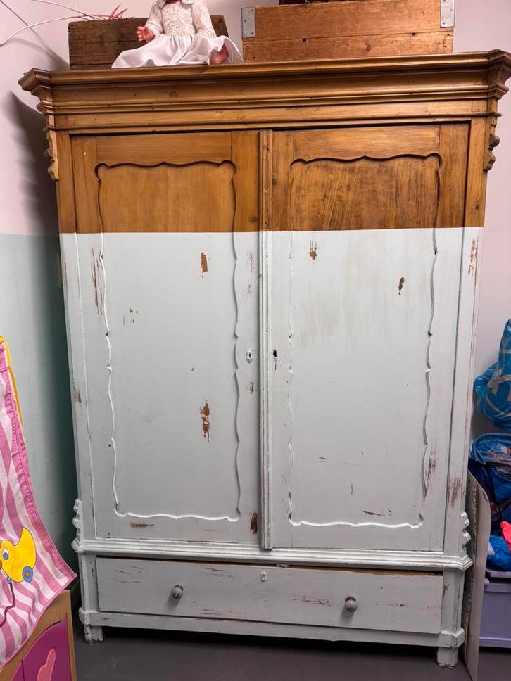 Biedermeier, in zacht blauw en origineel., Antiek en Kunst, Antiek | Meubels | Kasten, Ophalen