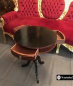 Klassiek Engelse bijzettafel / tafel hout met 3 lades bruin, 50 tot 75 cm, Rond, Klassiek / antiek, 50 tot 100 cm