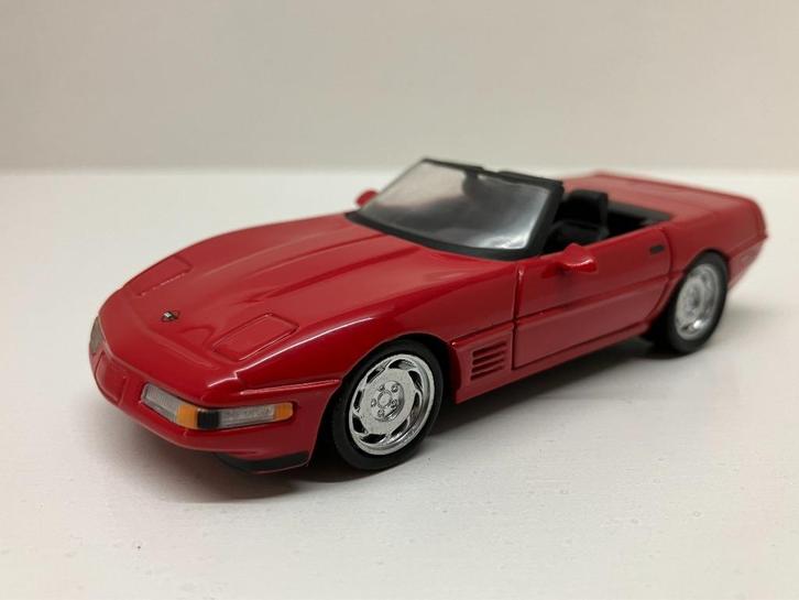 Corvette ZR1 Cabriolet van 1993  rood  1/43, Hobby en Vrije tijd, Modelauto's | 1:43, Nieuw, Auto, Overige merken, Ophalen of Verzenden