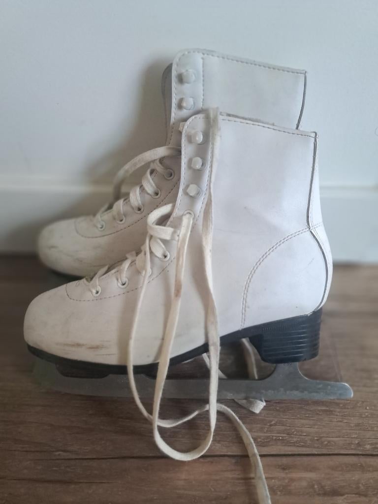 schaatsen maat38, Ophalen, Zo goed als nieuw, Sneakers of Gympen
